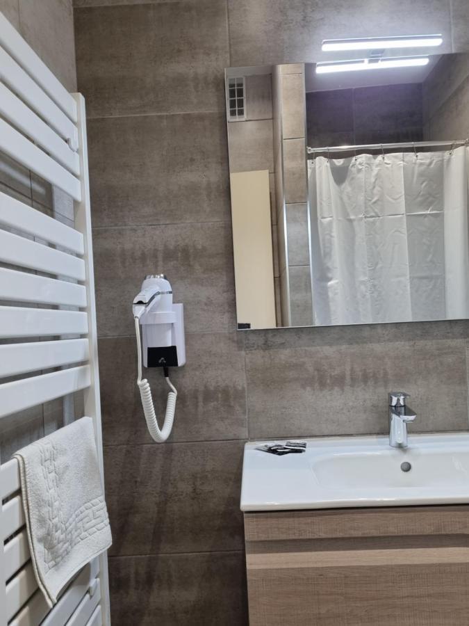 Hotel Ambeille Vue Mer